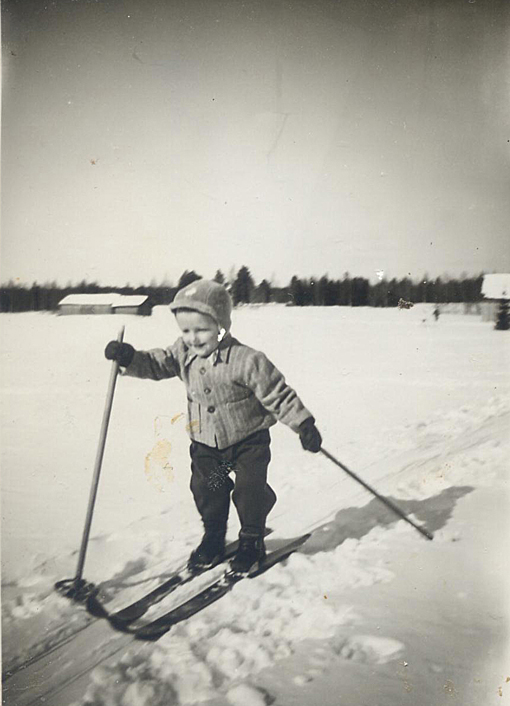 Jussin pikkuveli joulutarinan maisemassa