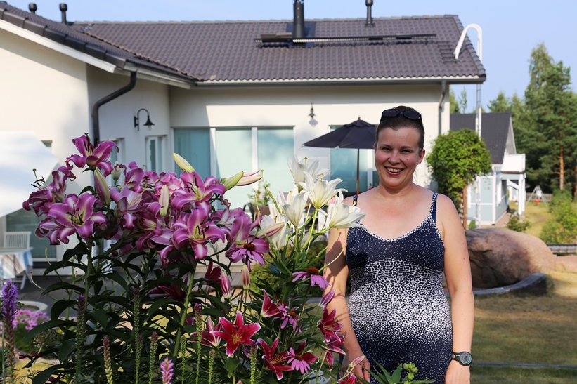 Tuija Kyllösen lempikukkia ovat liljat.