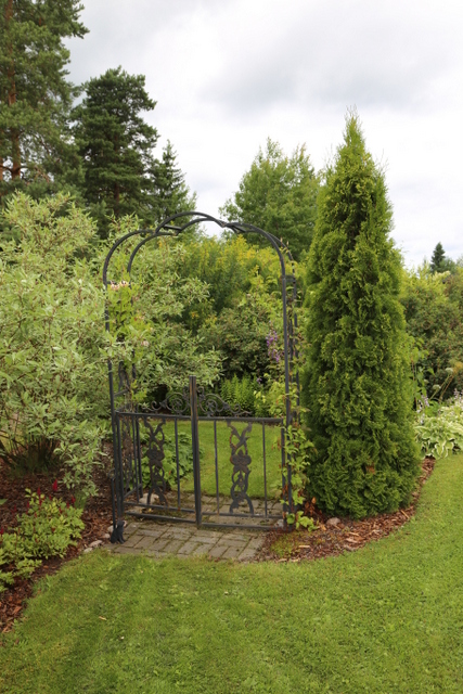 Maritta hankki portin ja vasta sitten keksi sille paikan. 